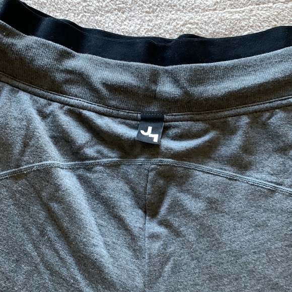 Active Wear - Picture 7 of 7